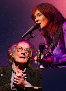 MONTERE WEEMOED VLIEGT UIT!